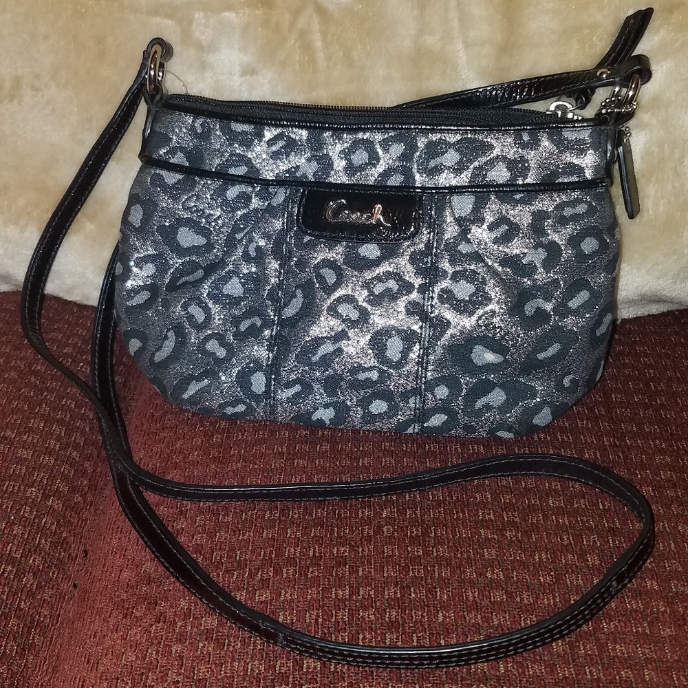Small Coach shoulder purse